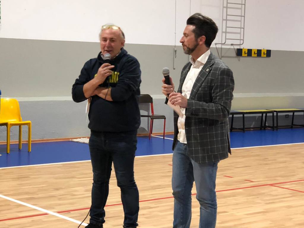 Palestra basket Cardano al Campo
