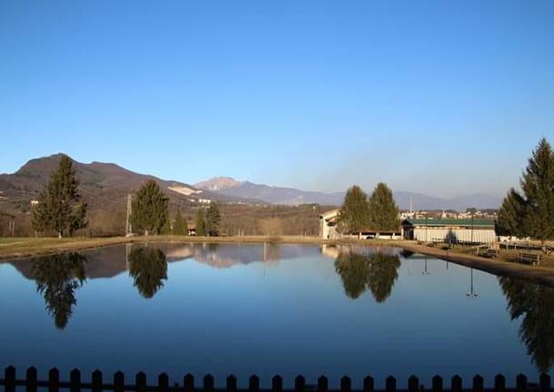 Arcisate - laghetto al rione Dovese - foto di Maria Desogos