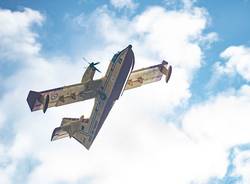 Canadair in azione a Sesto Calende