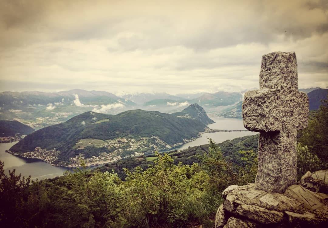 Storie di Contrabbando romantico al confine con la Svizzera