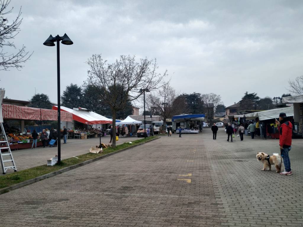 Caronno Pertusella, confermato il mercato settimanale