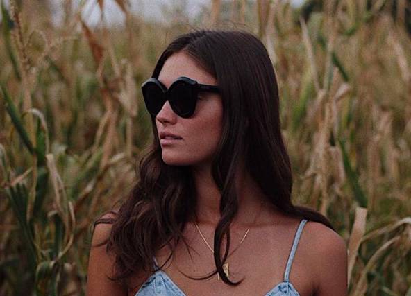 Chiara, la modella della porta accanto