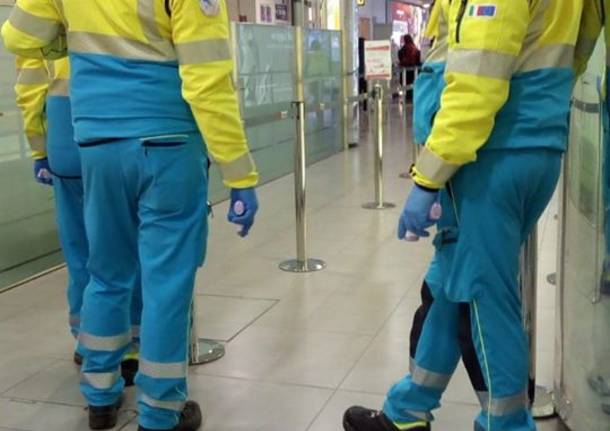 Controlli coronavirus in aeroporto