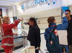 Controlli coronavirus in aeroporto