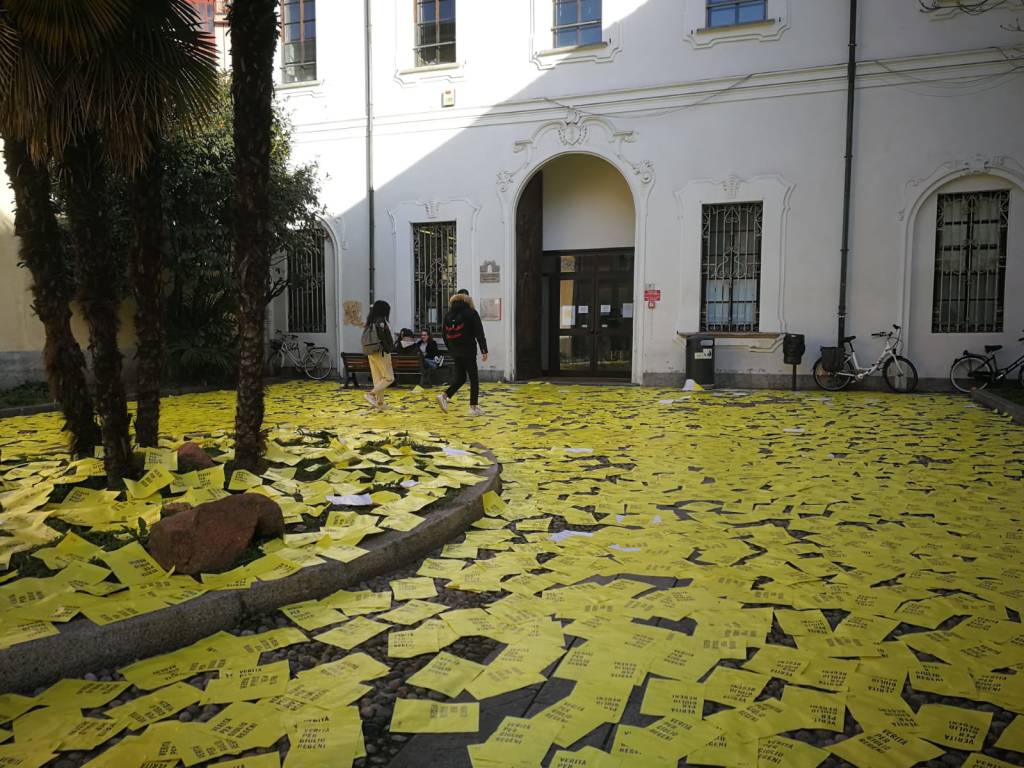 Flash mob per Giulio Regeni in biblioteca