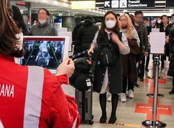 coronavirus controlli aeroporto