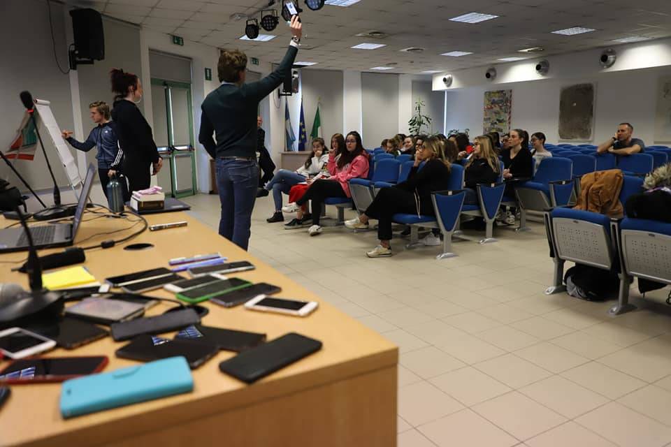 Gli studenti del Legnani a scuola di educazione stradale con Balestrini 