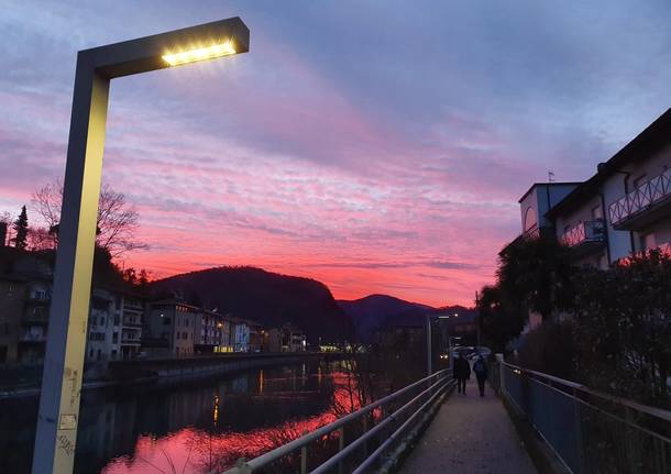 Un cielo rosso fuoco