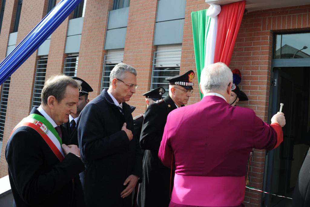 inaugurazione caserma carabinieri busto arsizio