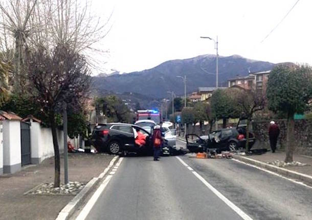 incidente frontale germignaga
