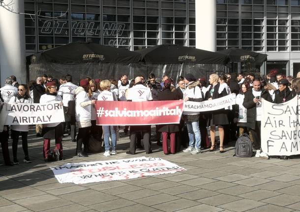 La protesta di Air Italy al Pirellone 