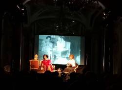 un tè con due signore parole di donna