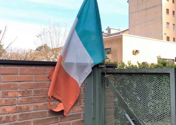 La Bandiera Italiana – Alpini Gruppo Monza Centro