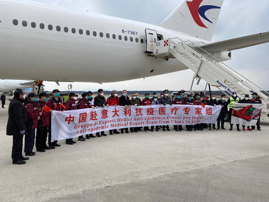 China Eastern Airlines atterra a Malpensa con gli aiuti contro il coronavirus