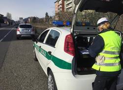 controllo vigili polizia locale di varese per coronavirus