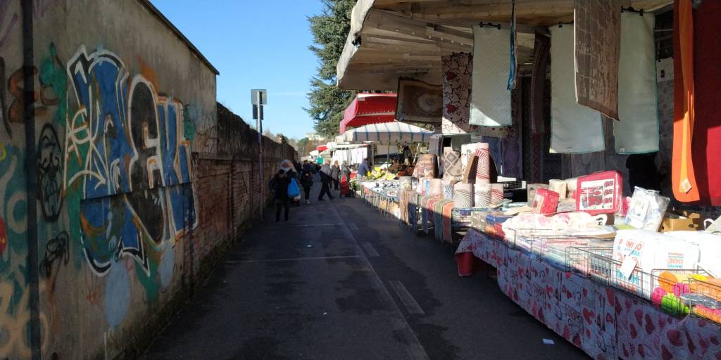 Saronno, il mercato al tempo del coronavirus