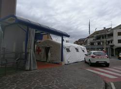 Tenda ospedale Busto Arsizio 