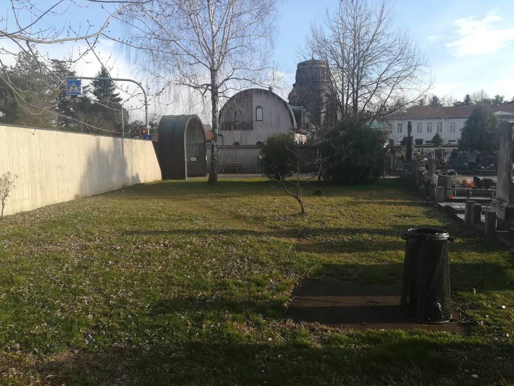 Via ai lavori al cimitero di Castellanza