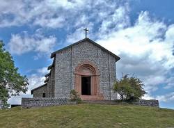 foto del giorno 18 aprile 2020 chiesetta san martino duno ester de tomasi