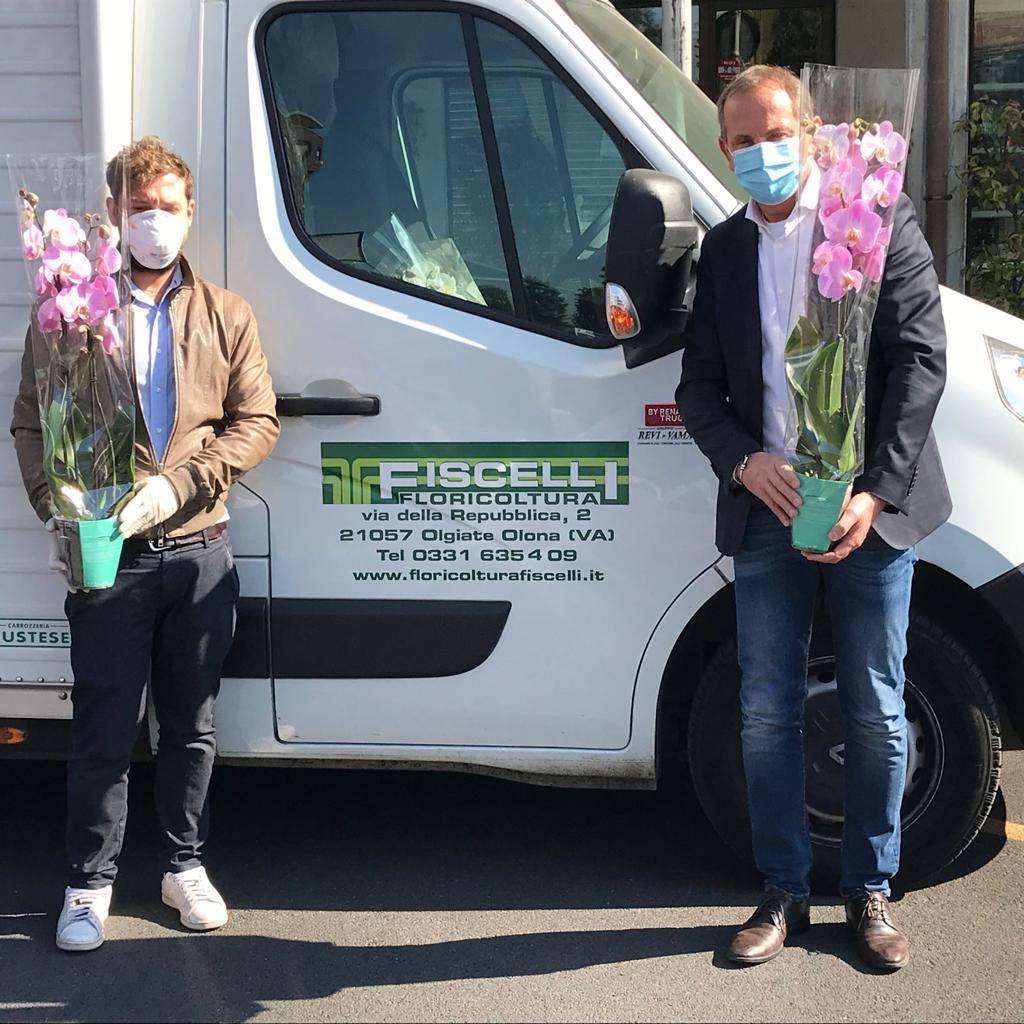 La città porta omaggi all'Ospedale di Busto