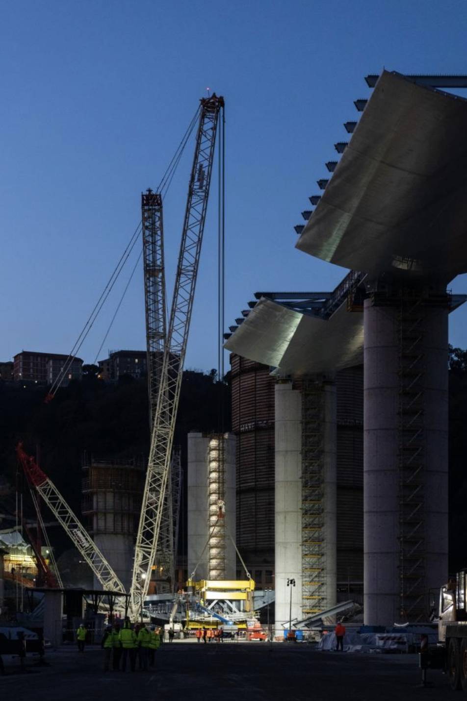 La costruzione del nuovo ponte di Genova