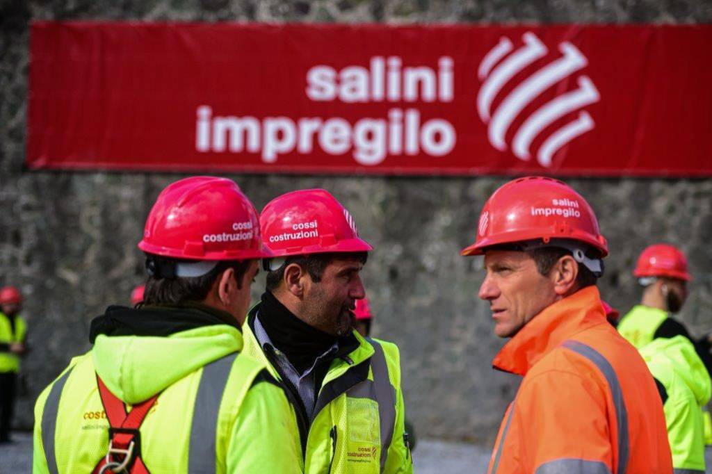 La costruzione del nuovo ponte di Genova