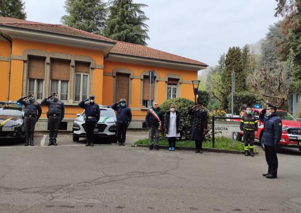 Le forze dell'ordine in coro: "Onore ai medici e al personale sanitario dell’ospedale di Saronno"