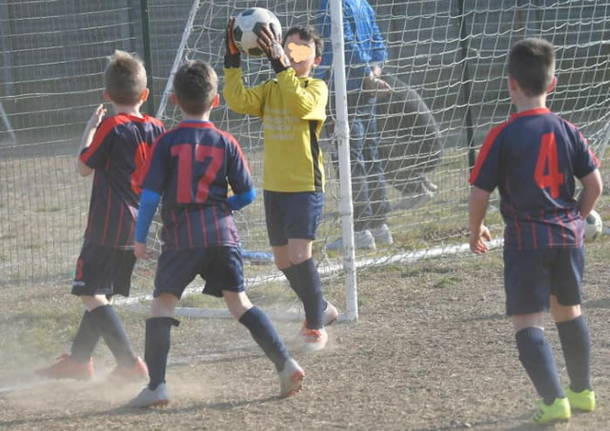 bambini scuola gavirate calcio