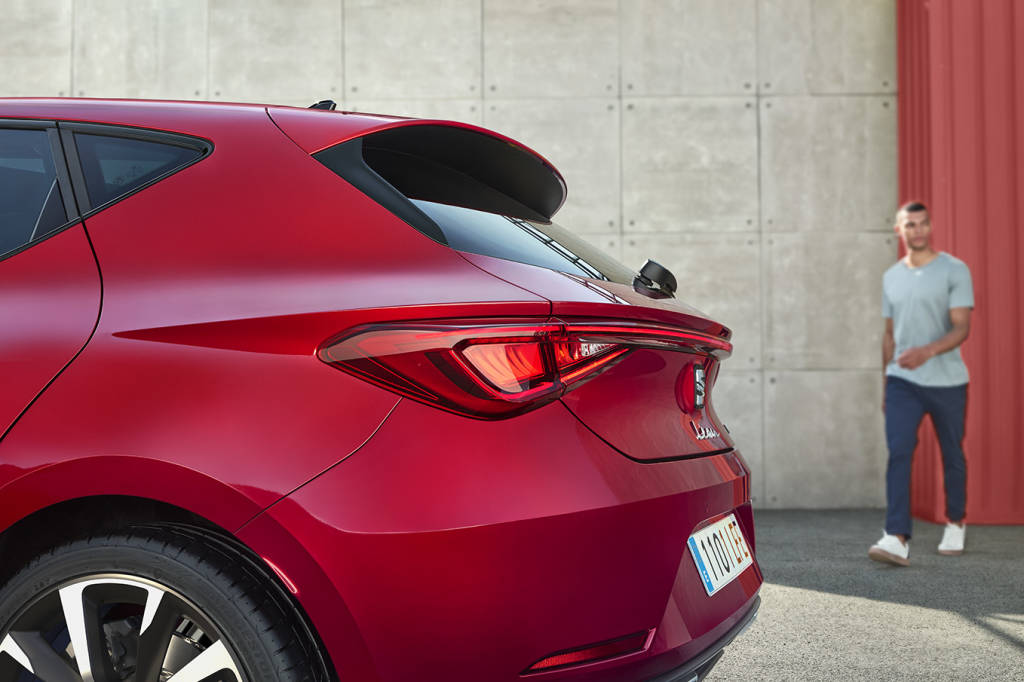 Busto Motor Company - Nuova SEAT Leon