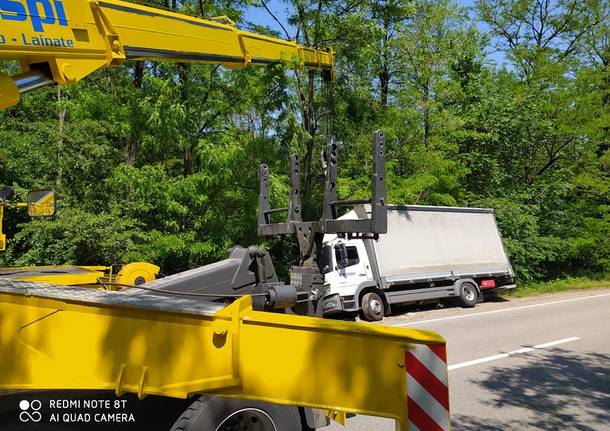 La Protezione Civile di Gorla Maggiore rimette in strada un camion