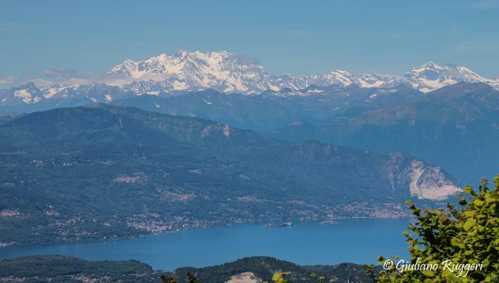 Panorama sui nostri laghi dal Forte di Orino Varese Campo dei Fiori