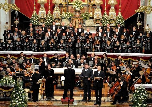 coro e orchestra sinfonica Amadeus