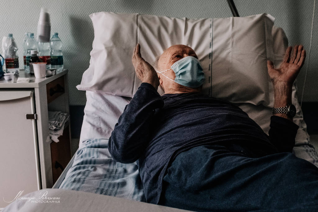 Cuasso al Monte - Reportage dal reparto Covid - foto di Maurizio Borserini