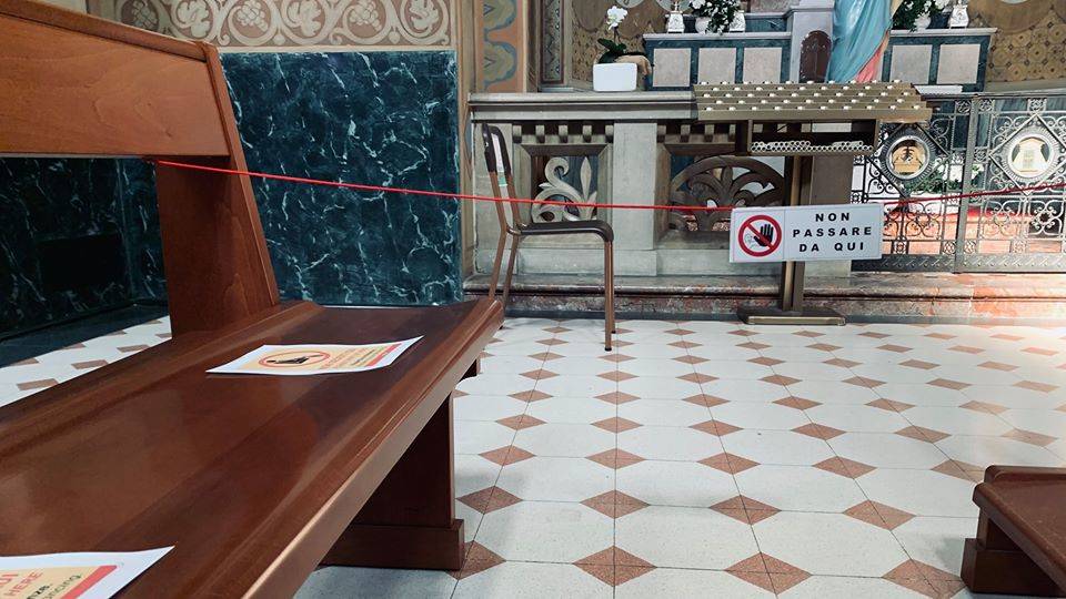 Le chiese di San Carlo e Giubiano si attrezzano per l'entrata dei primi fedeli 