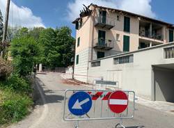 Palazzina in fiamme ad Azzate