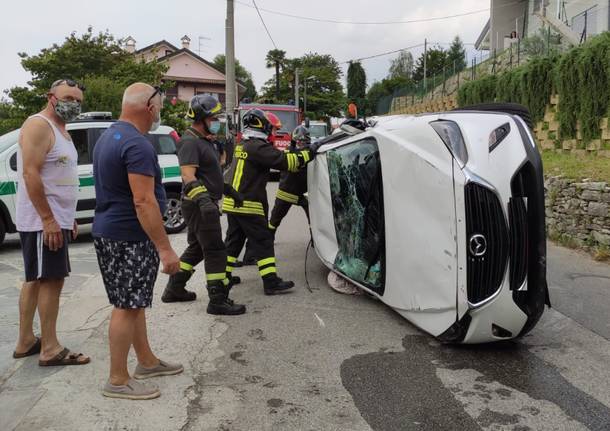 auto ribaltata cadrezzate con osmate