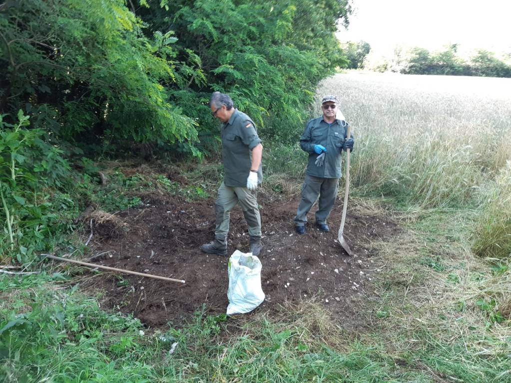 cacciatori di san giorgio e canegrate ripuliscono il parco del roccolo