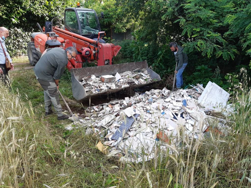 cacciatori di san giorgio e canegrate ripuliscono il parco del roccolo