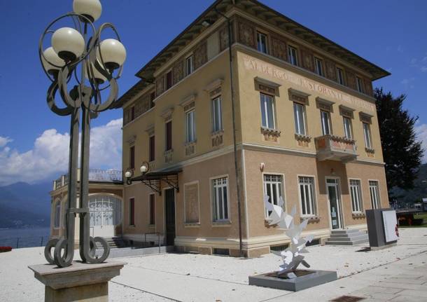 Le sculture di Angelo Bozzola nel giardino di Palazzo Verbania