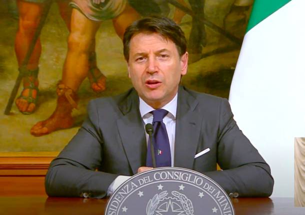 conferenza stampa giuseppe conte