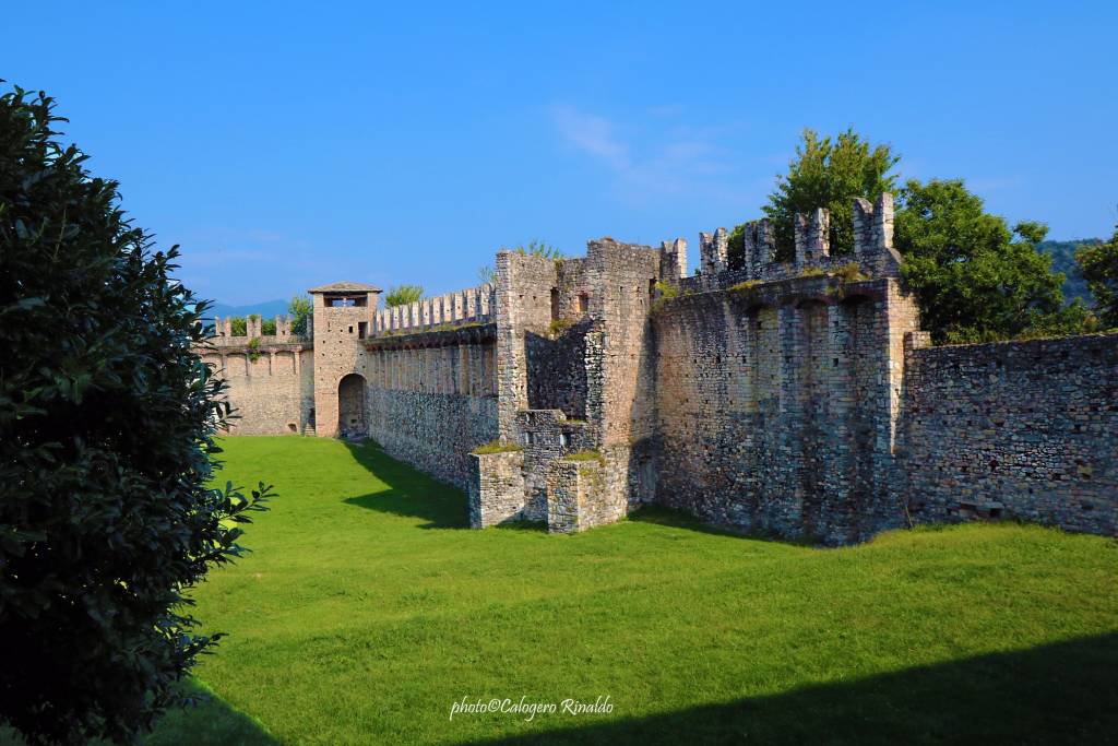 Rocca di Angera 