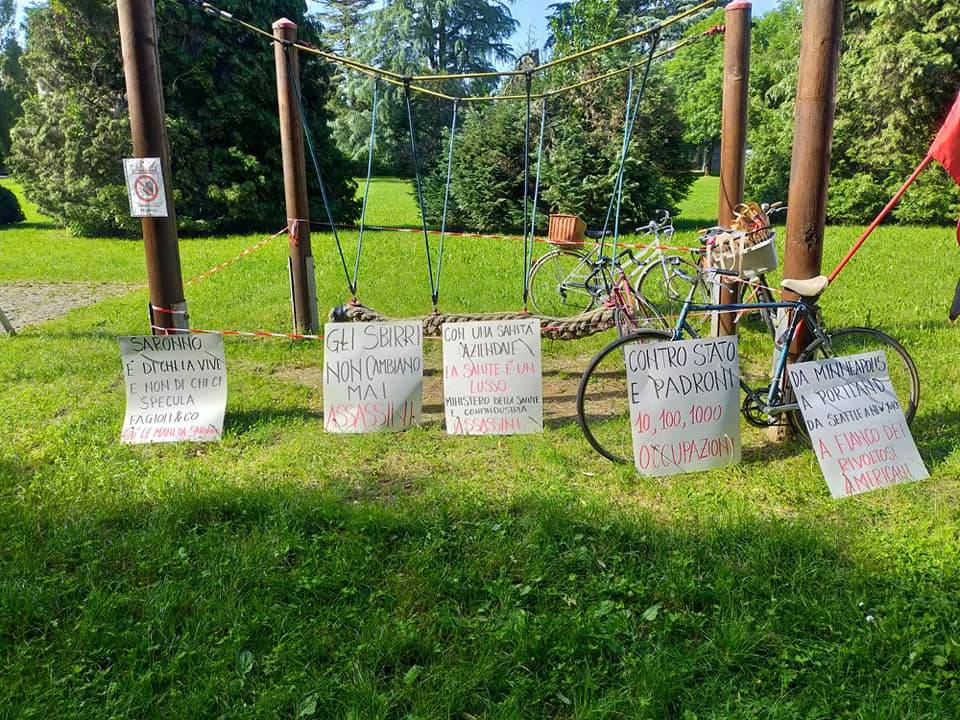 Il Collettivo Adespota si riunisce nel centro città: biciclettata da piazza San Francesco 