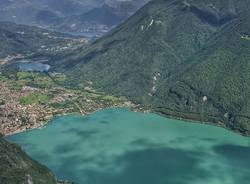 Il lago di Lugano cambia colore