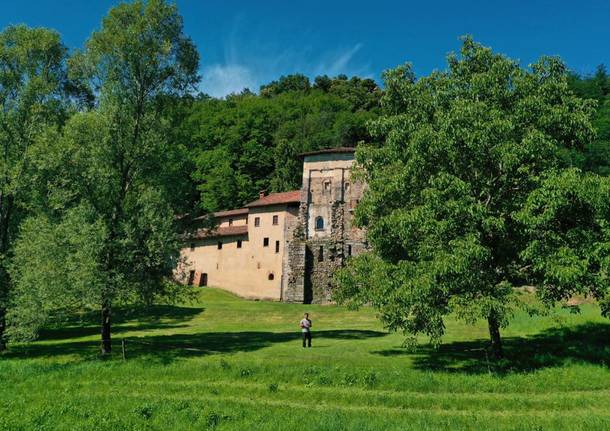 In volo con il drone sui beni archeologici del Varesotto