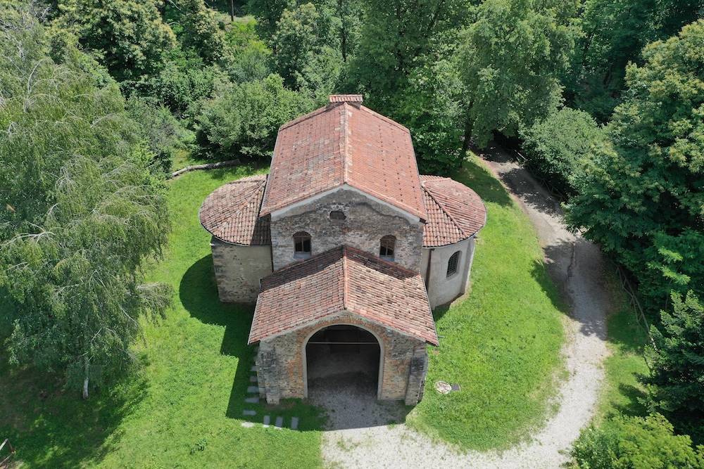 In volo con il drone sui beni archeologici del Varesotto