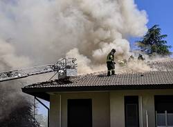 Incendio in una casa ad Albizzate