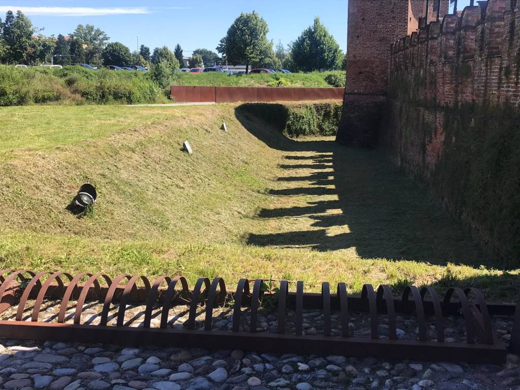 Isola del Castello- il pratone