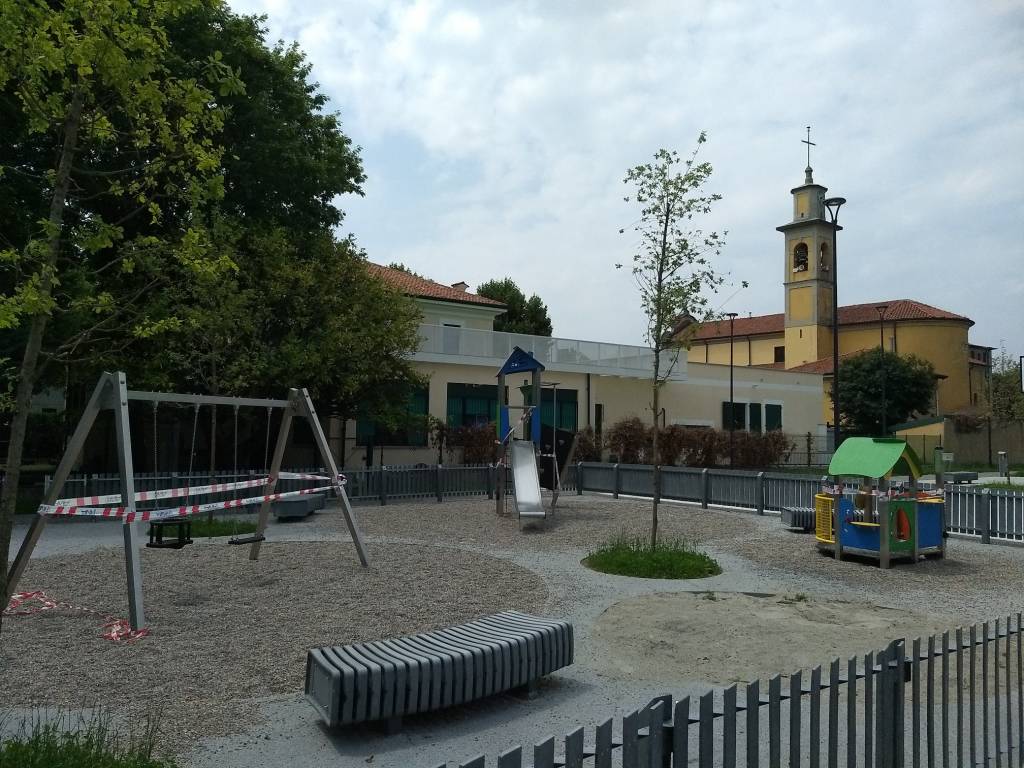 nuovo parcheggio frazione Valera Arese