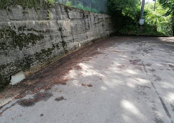 Idrocarburi al Campo dei Fiori, grande puzza e perdite