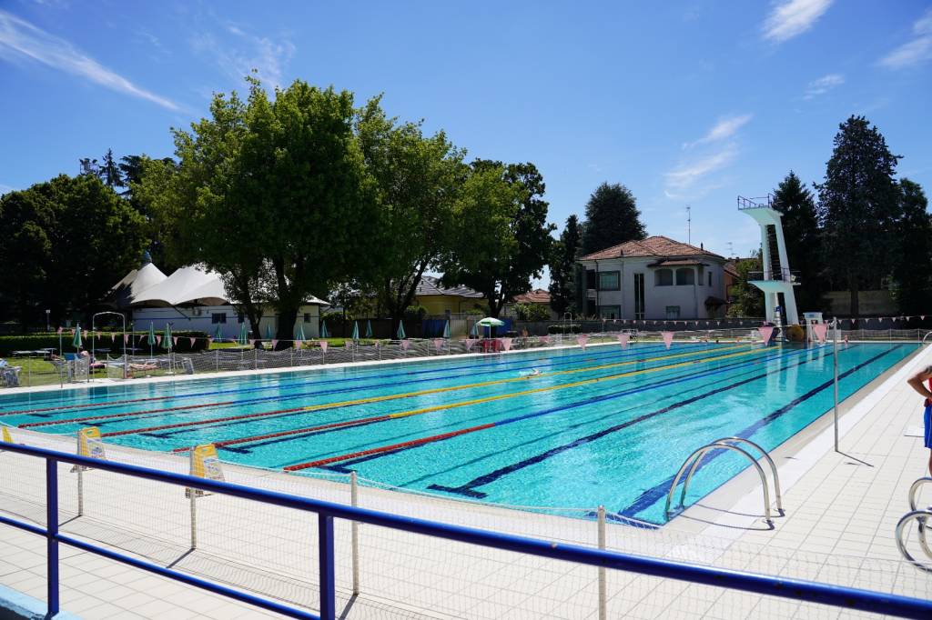 Piscina di Legnano, una riapertura nel segno della sicurezza